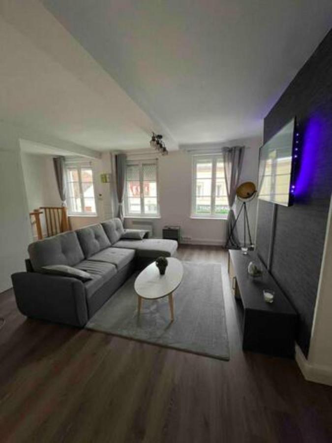 Appartement En Duplex Centre Ville D'Onnaing Luaran gambar