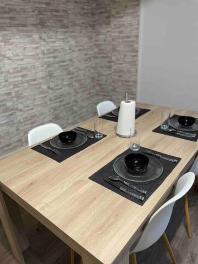 Appartement En Duplex Centre Ville D'Onnaing Luaran gambar